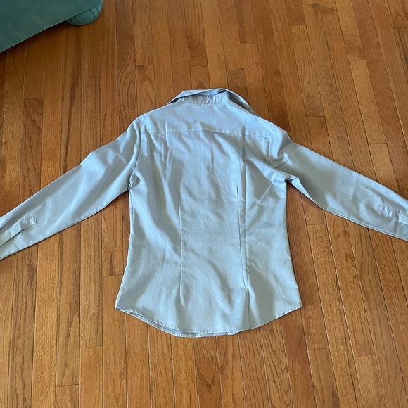 Work shirts - Picture 2 of 3